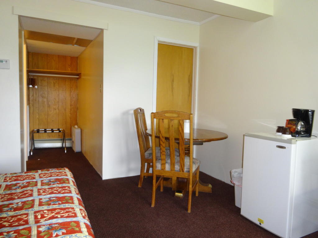 Boulder Lodge June Lake Bilik gambar