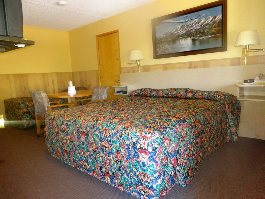 Boulder Lodge June Lake Bilik gambar